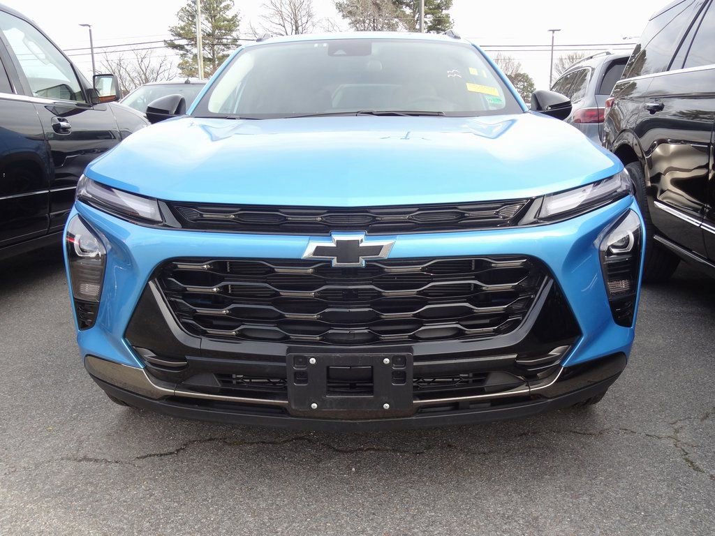 Used 2026 Chevrolet Trax ACTIV w/ Sunroof Package image 2