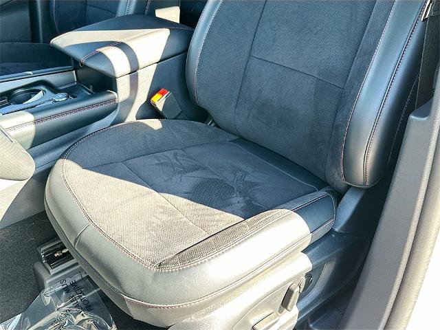 Certified 2025 Ford Explorer ST image 19