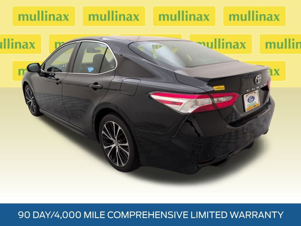 Used 2018 Toyota Camry SE image 9