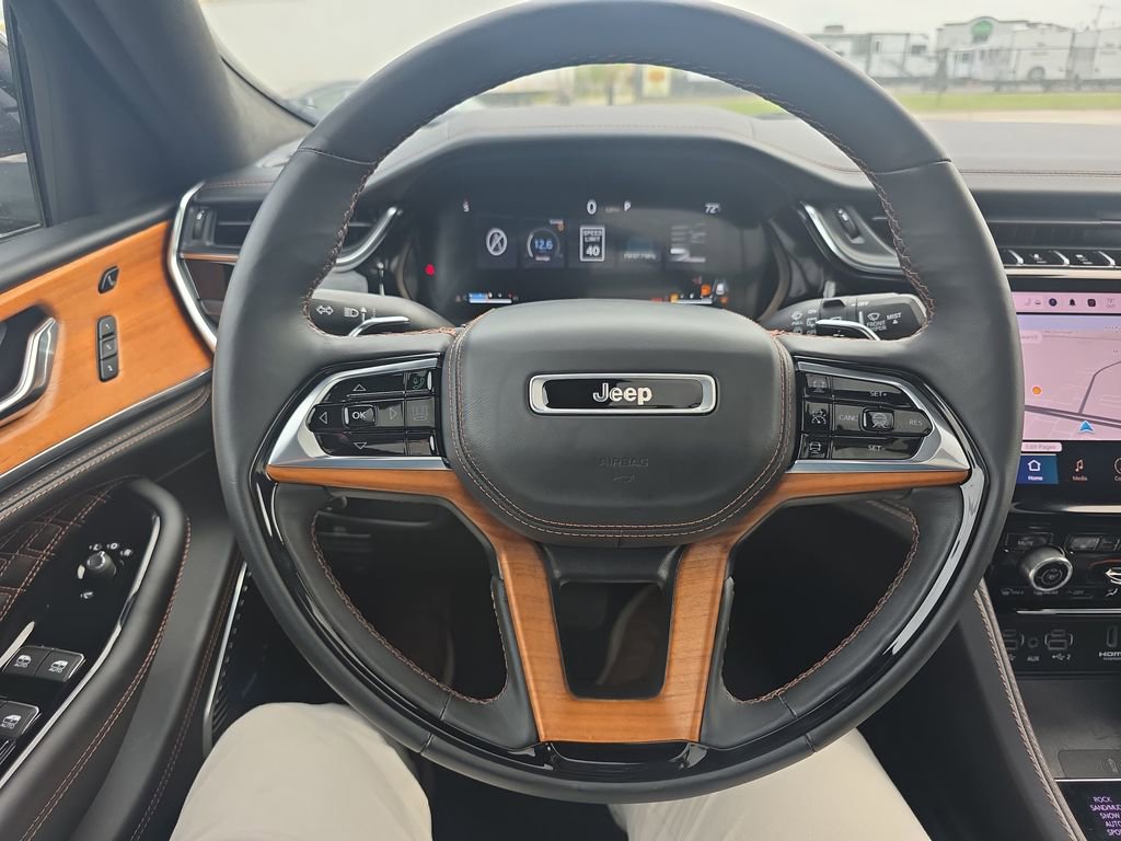 Used 2024 Jeep Grand Cherokee L Summit AWD/4WD image 26