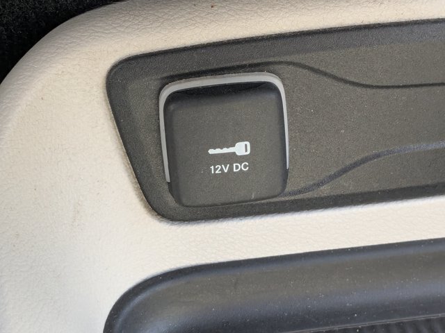 Used 2023 Chrysler Voyager LX FWD image 22