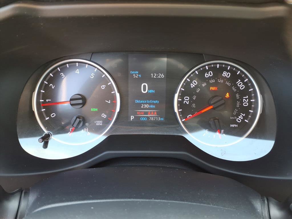 Used 2021 Toyota RAV4 XLE w/ Convenience Package image 12