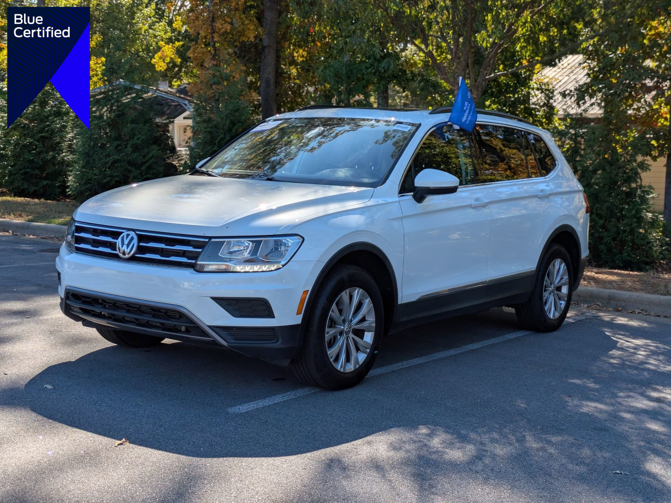 Used 2018 Volkswagen Tiguan SE w/ Panoramic Sunroof Package