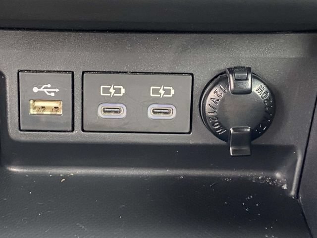 Used 2023 Toyota Highlander XLE AWD/4WD image 28