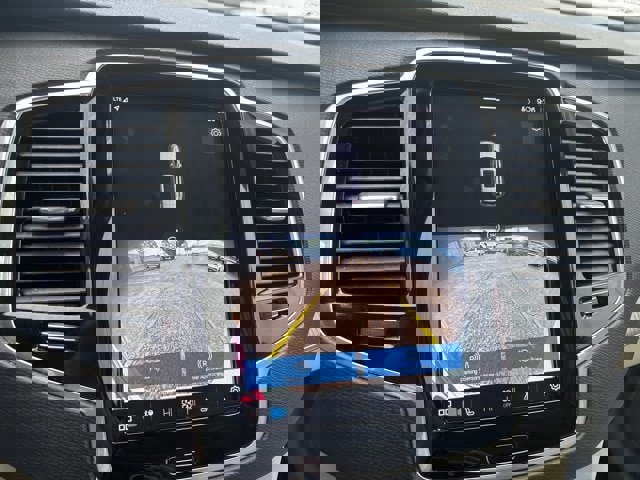 Used 2023 Volvo XC90 T8 Plus w/ Protection Package Premier image 21