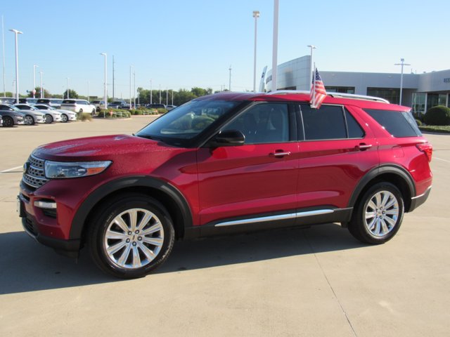 Certified 2022 Ford Explorer Limited w/ Equipment Group 301A AWD/4WD image 3