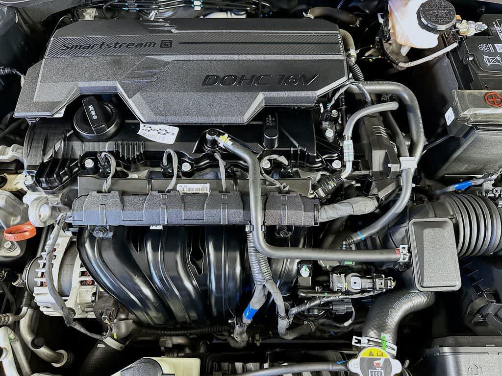 Used 2022 Hyundai Elantra SEL FWD image 8