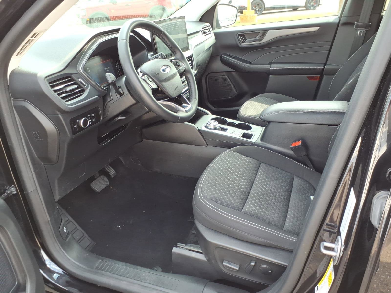 Certified 2023 Ford Escape Active w/ Tech Pack #1 AWD/4WD image 11