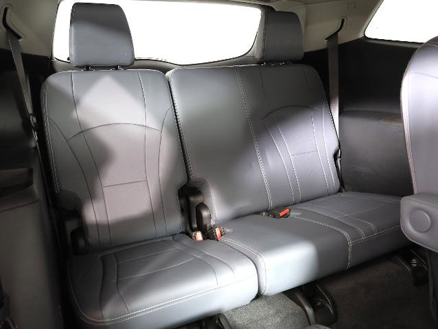 Used 2020 Buick Enclave Premium w/ Sun and Sites Package image 11