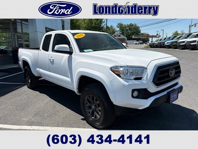 Used 2022 Toyota Tacoma SR5 w/ SR5 Appearance Package (SM) AWD/4WD image 1