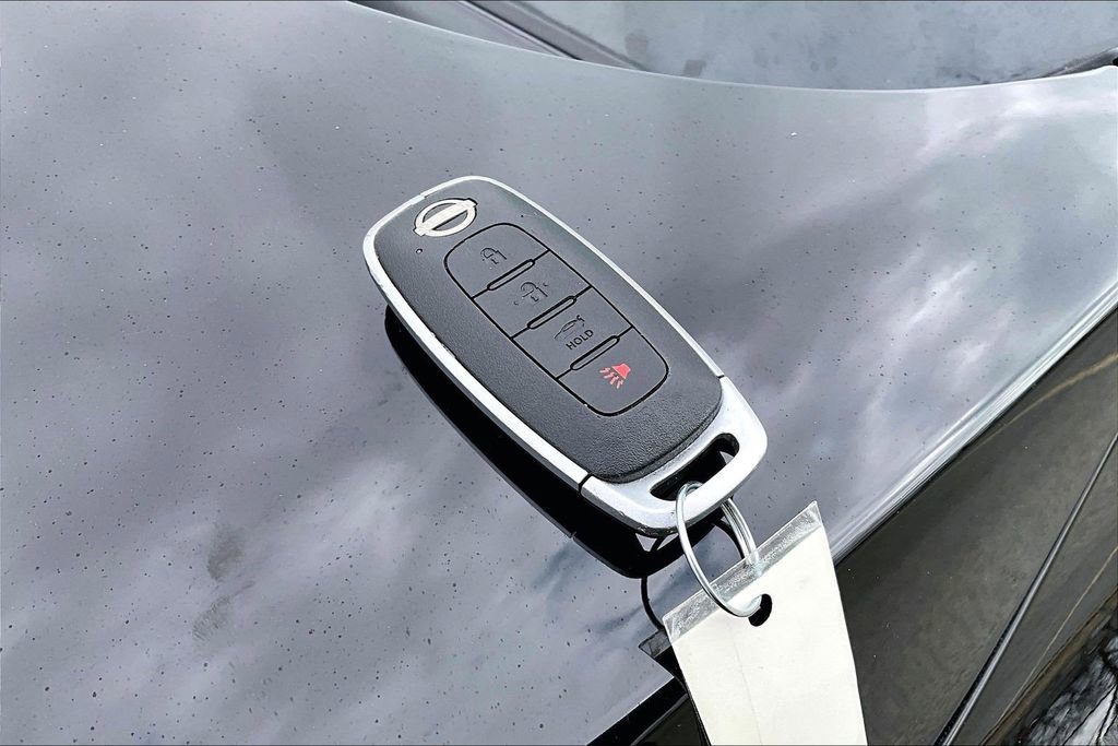 Used 2024 Nissan Sentra SV FWD image 12