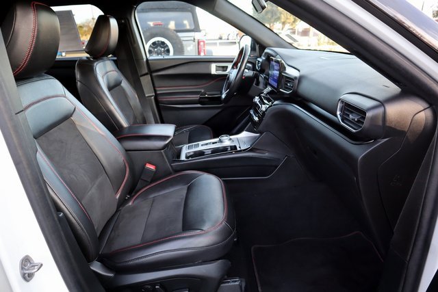 Certified 2023 Ford Explorer ST-Line w/ Class IV Trailer Tow Package image 20