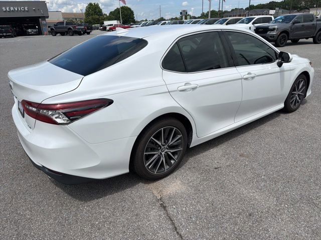 Used 2023 Toyota Camry XLE FWD image 6