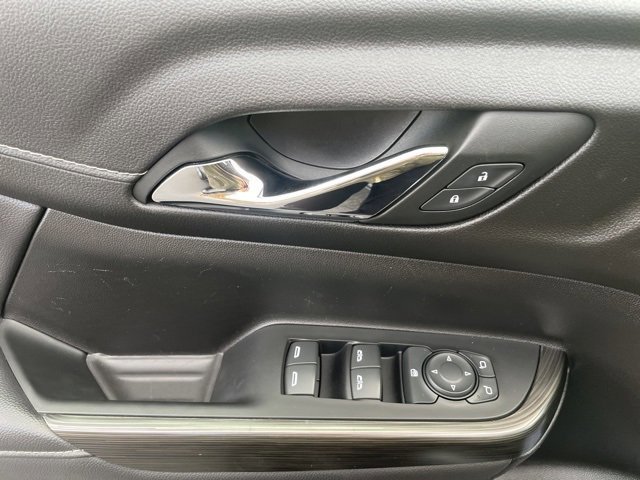 Used 2023 GMC Acadia SLT image 20