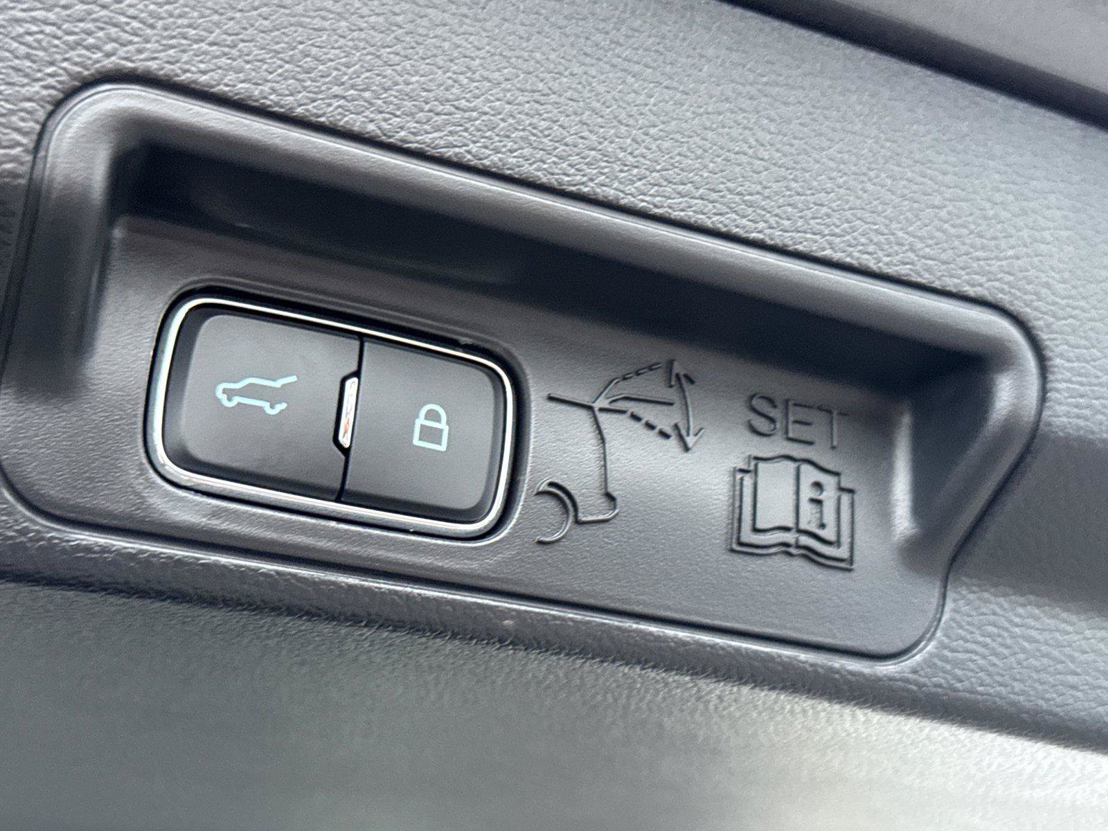 Certified 2026 Ford Explorer Active RWD image 13