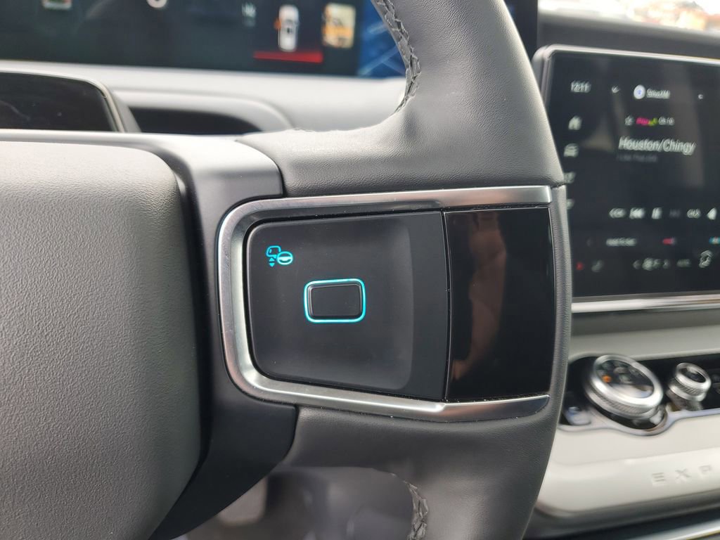 Certified 2025 Ford Expedition Active image 26