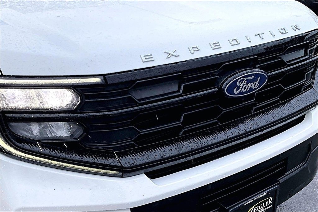 Certified 2025 Ford Expedition Active image 31