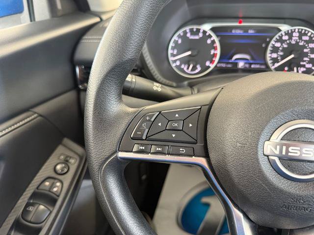 Used 2025 Nissan Sentra SV FWD image 11