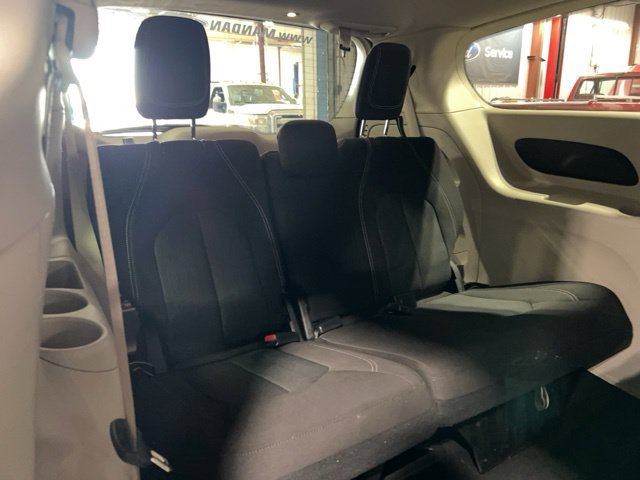 Used 2023 Chrysler Voyager LX FWD image 21