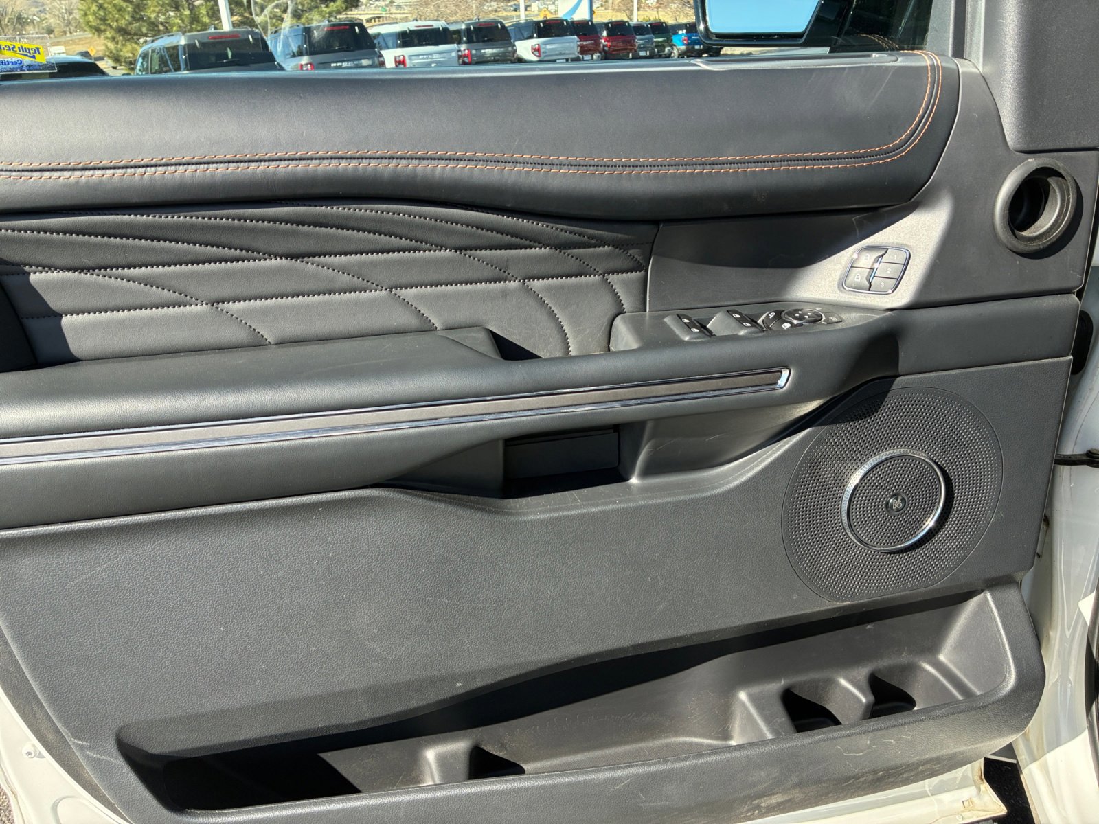 Certified 2023 Ford Expedition Platinum image 13