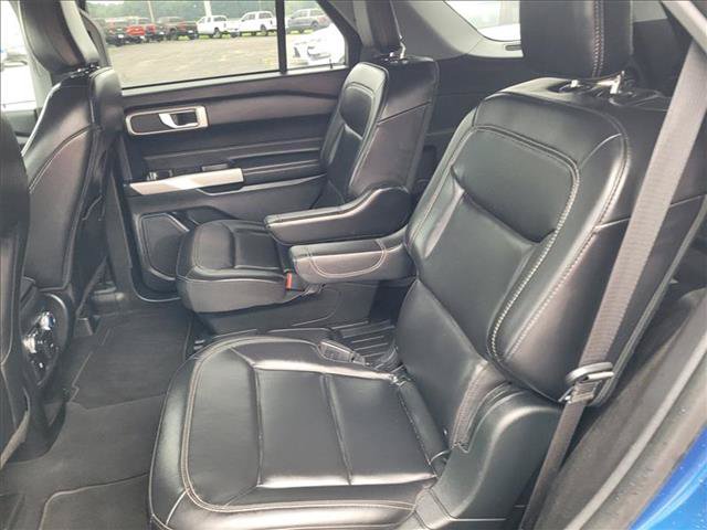 Certified 2021 Ford Explorer XLT w/ Equipment Group 202A AWD/4WD image 10