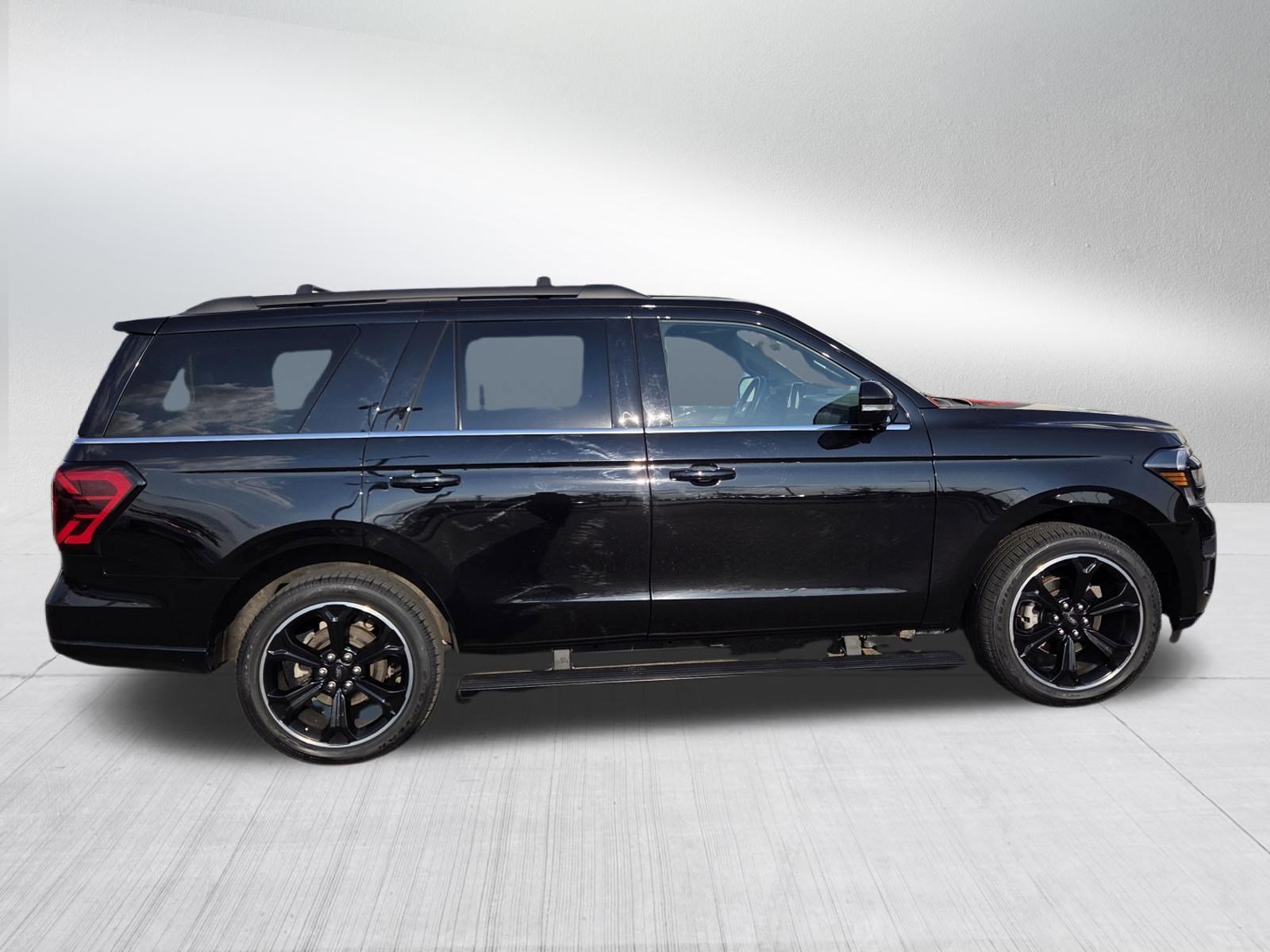 Certified 2023 Ford Expedition Limited AWD/4WD image 8