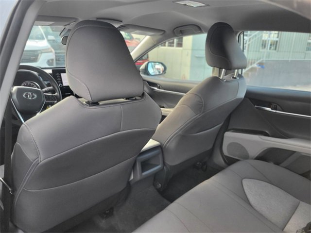 Used 2022 Toyota Camry LE image 10