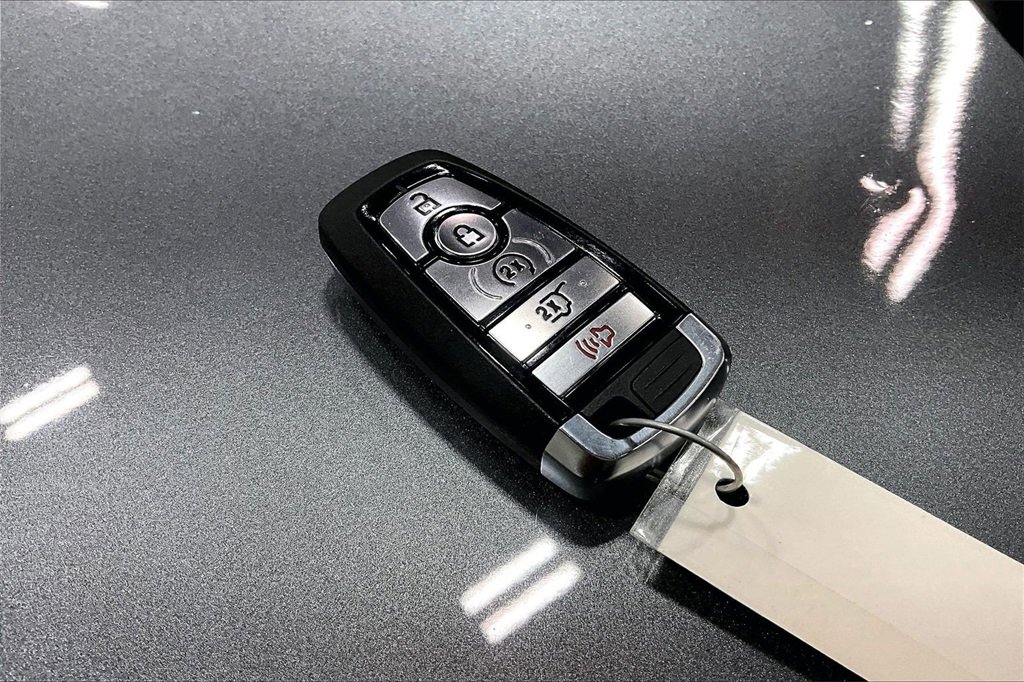 Certified 2025 Ford Escape ST-Line Select w/ Tech Pack #1 image 12