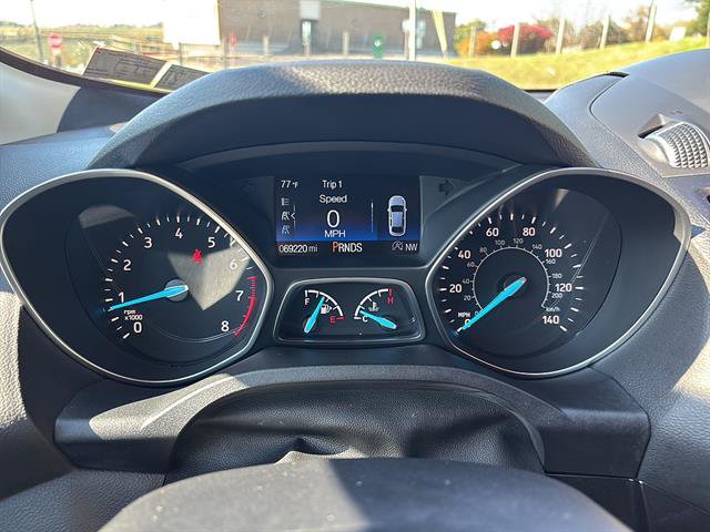Certified 2018 Ford Escape SE w/ SE Sport Appearance Package AWD/4WD image 27