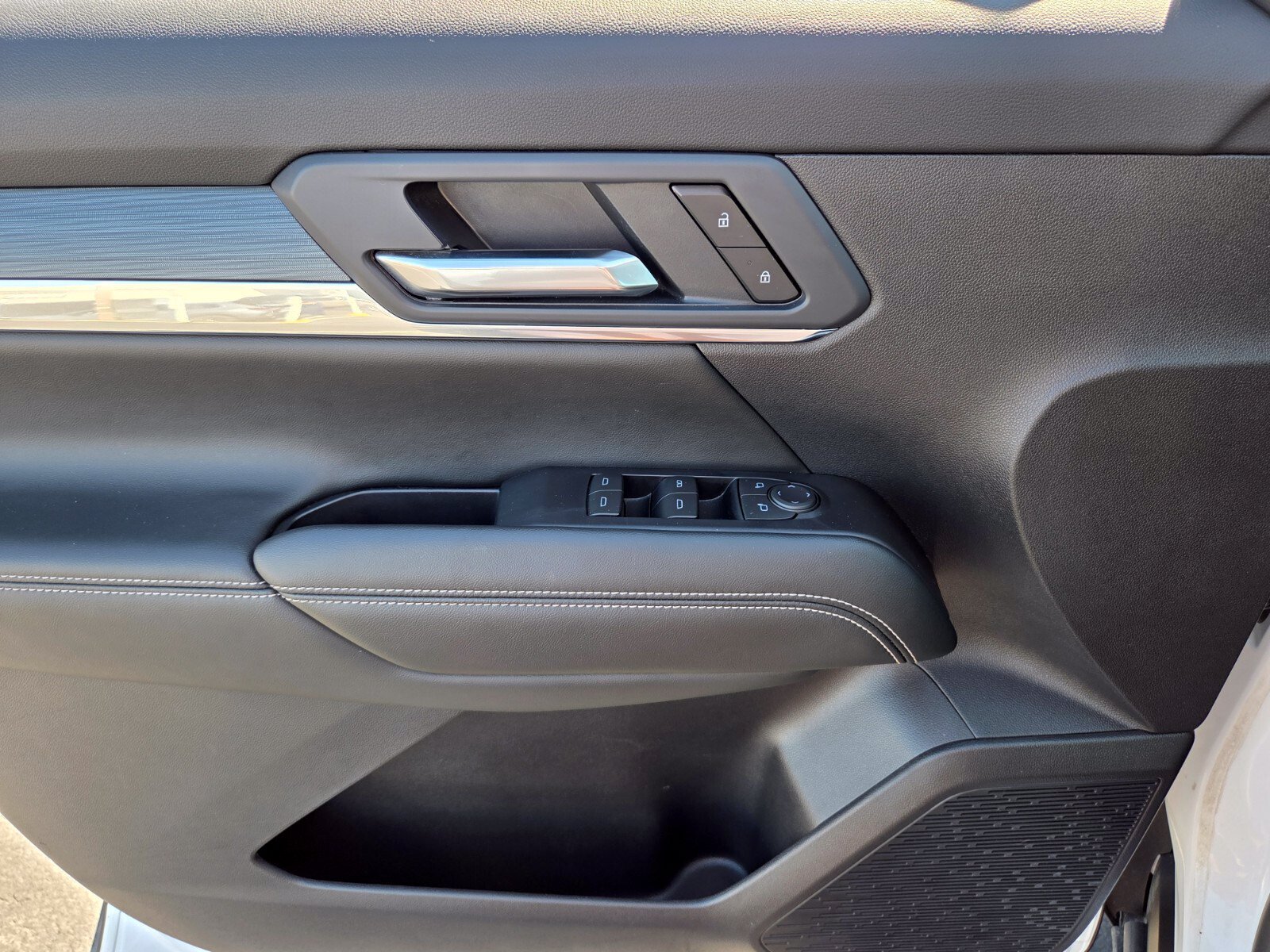 Used 2026 GMC Terrain Elevation FWD image 17