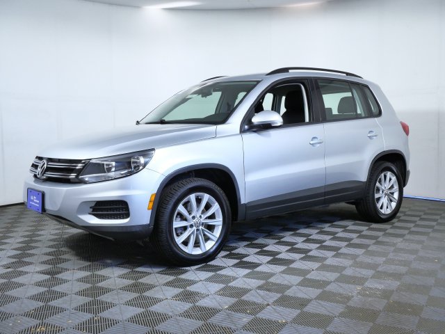 Used 2017 Volkswagen Tiguan S AWD/4WD image 2