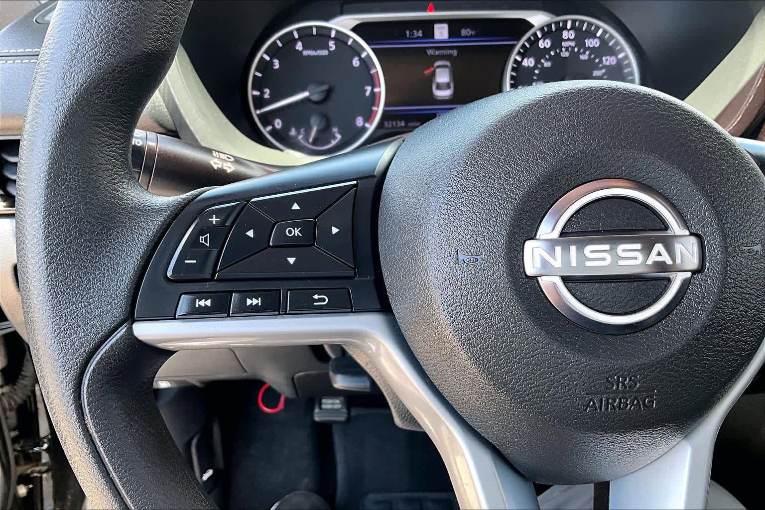 Used 2024 Nissan Sentra SV FWD image 23
