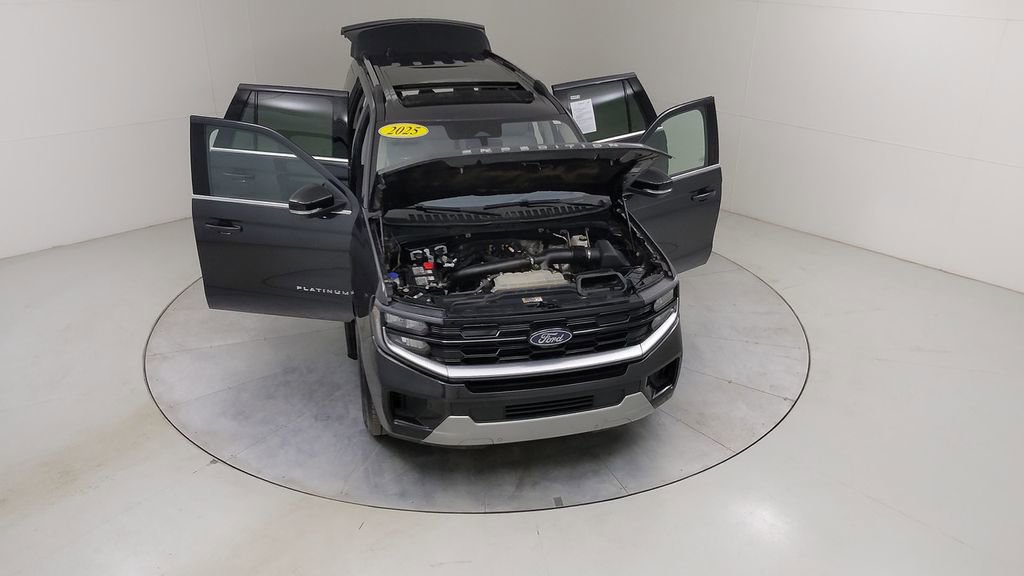 Certified 2025 Ford Expedition Platinum image 49