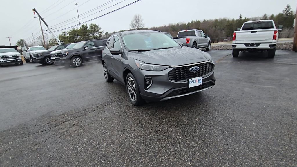Certified 2023 Ford Escape Platinum w/ Premium Technology Package AWD/4WD image 13