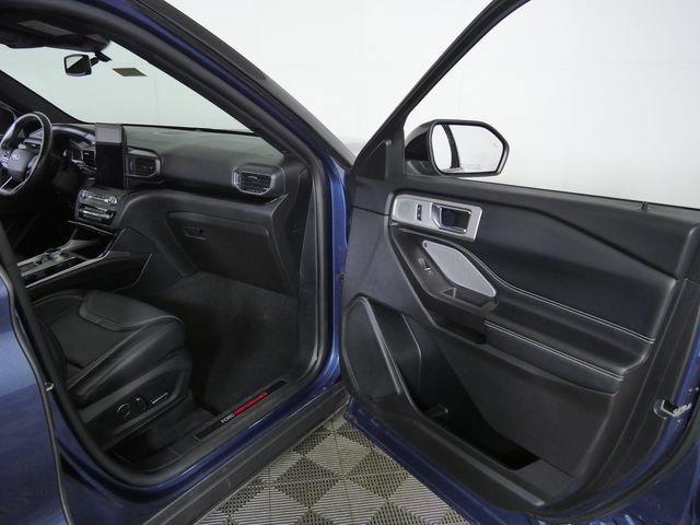 Certified 2020 Ford Explorer ST w/ Premium Technology Package AWD/4WD image 9