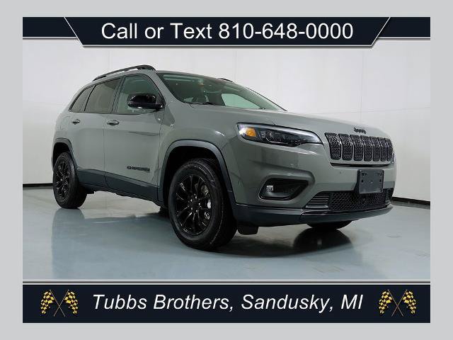 Used 2023 Jeep Cherokee Altitude Lux