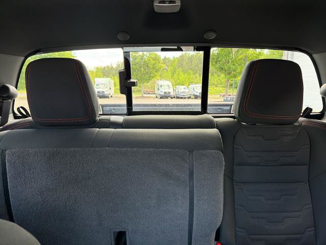 Used 2025 Nissan Frontier PRO-4X AWD/4WD image 29