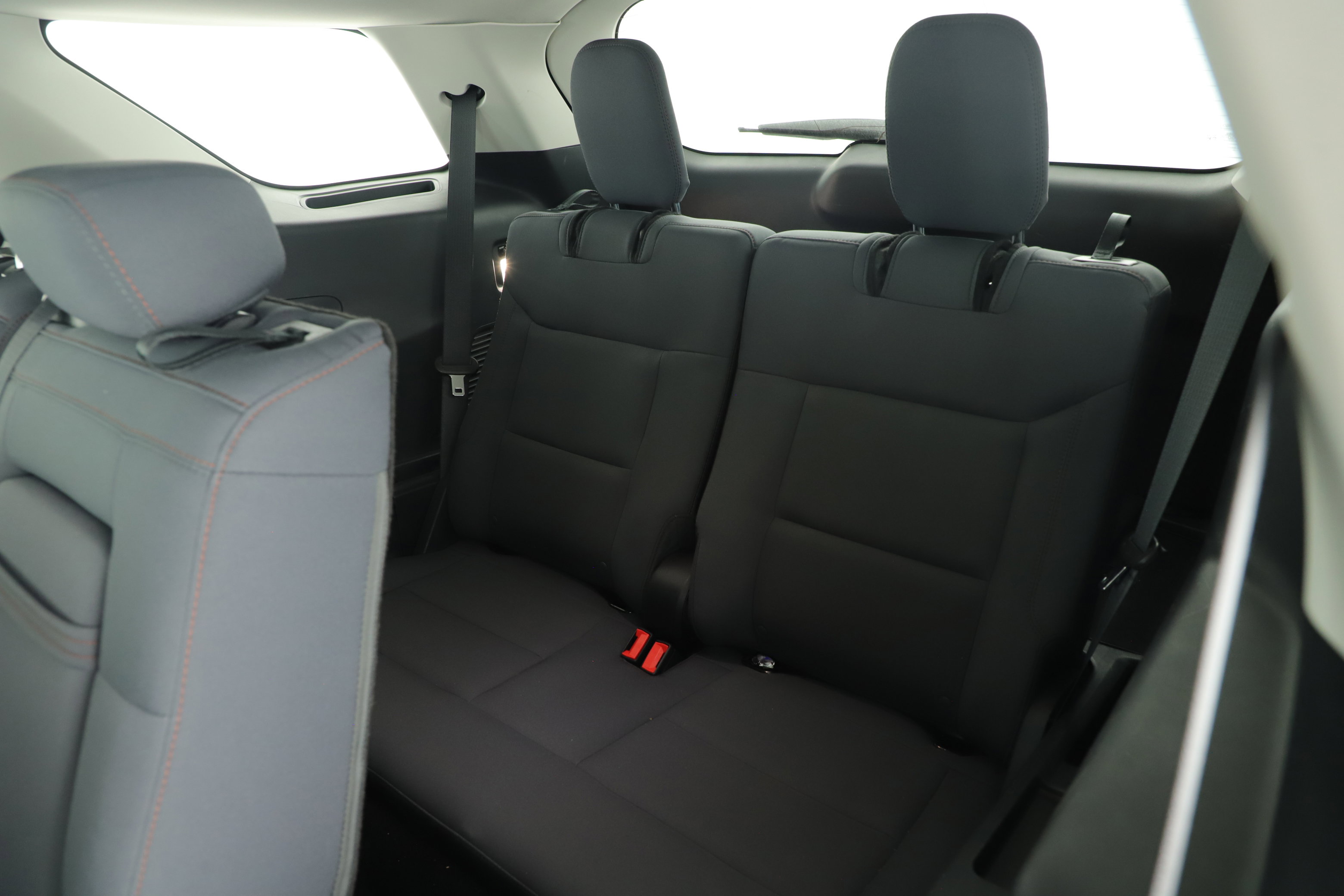 Certified 2025 Ford Explorer Active image 11