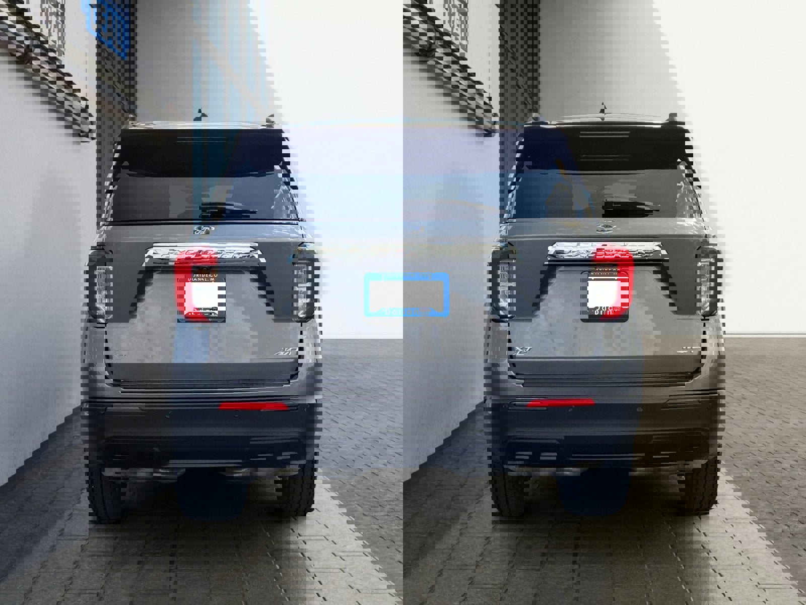 Certified 2022 Ford Explorer XLT image 4