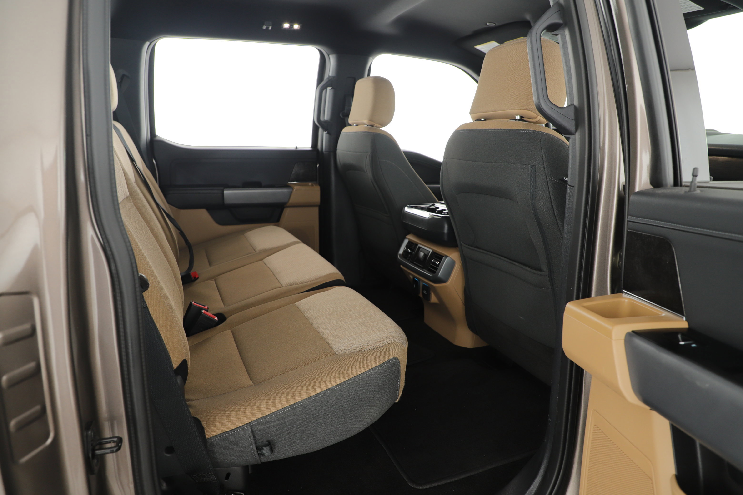 Certified 2022 Ford F150 XLT w/ Equipment Group 302A High image 25