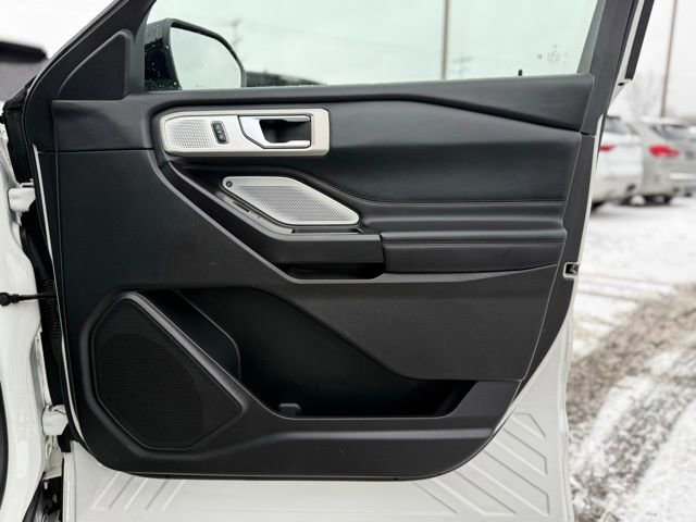 Certified 2020 Ford Explorer Platinum w/ Premium Technology Package image 25