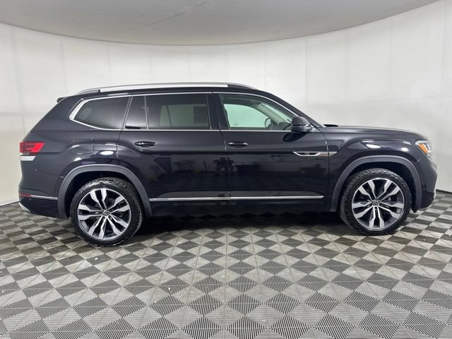 Used 2023 Volkswagen Atlas SEL Premium AWD/4WD image 2