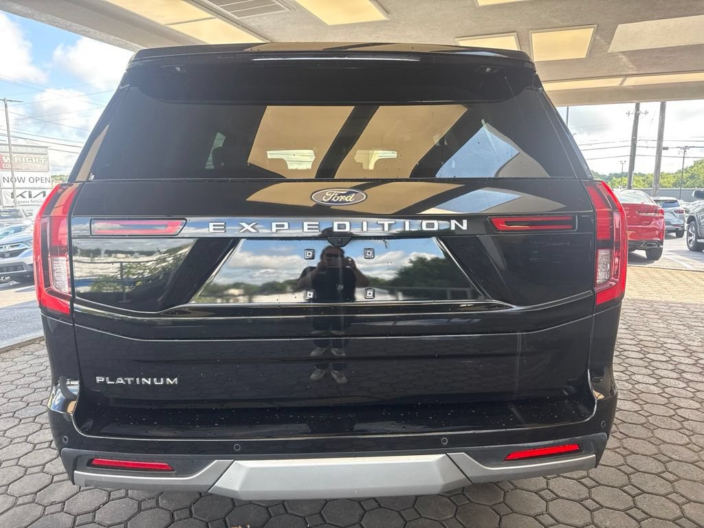 Certified 2025 Ford Expedition Platinum w/ Driver's Package AWD/4WD image 7