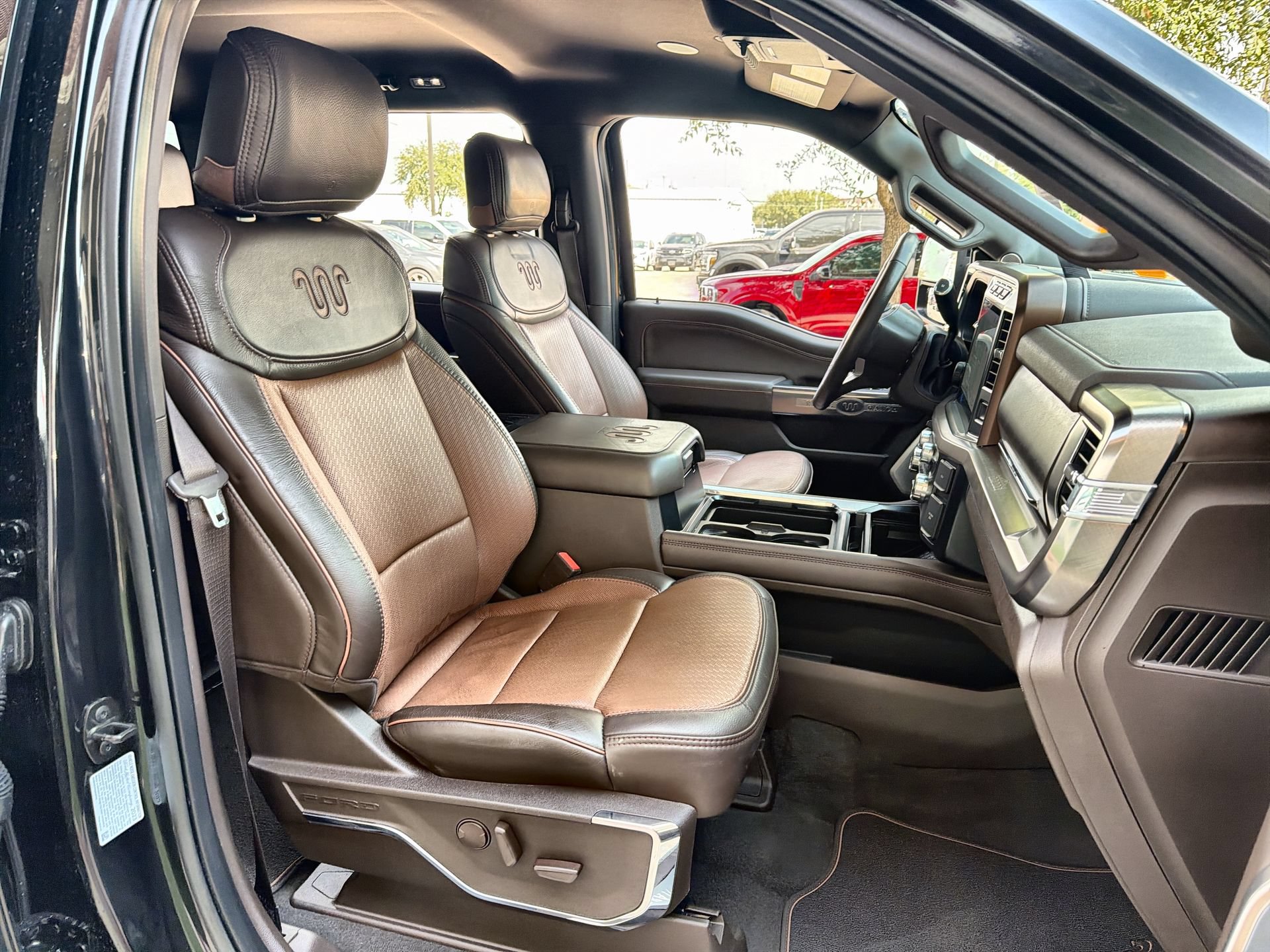 Certified 2023 Ford F350 King Ranch w/ FX4 Off-Road Package AWD/4WD image 24