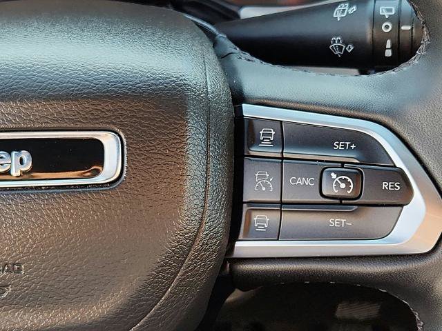 Used 2025 Jeep Compass Limited AWD/4WD image 28