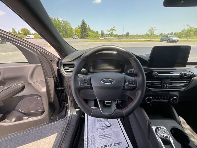 Certified 2024 Ford Escape ST-Line AWD/4WD image 15