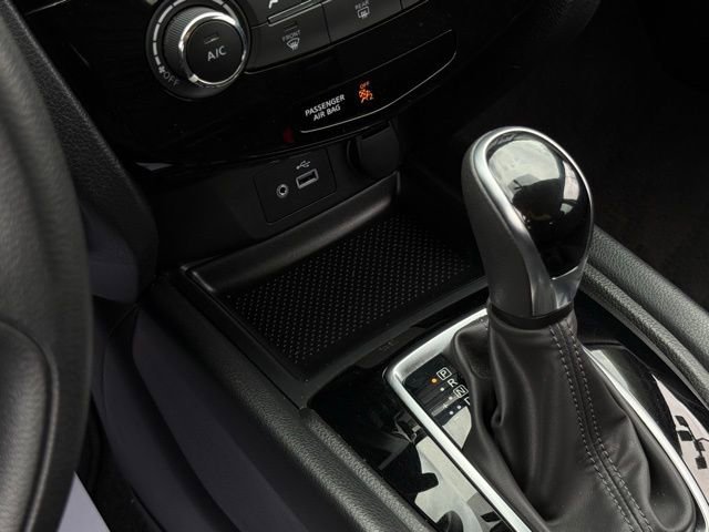 Used 2019 Nissan Rogue S image 42