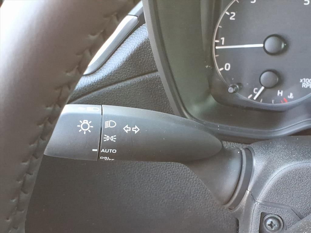 Used 2024 Toyota Corolla Cross LE w/ Moonroof Package image 20