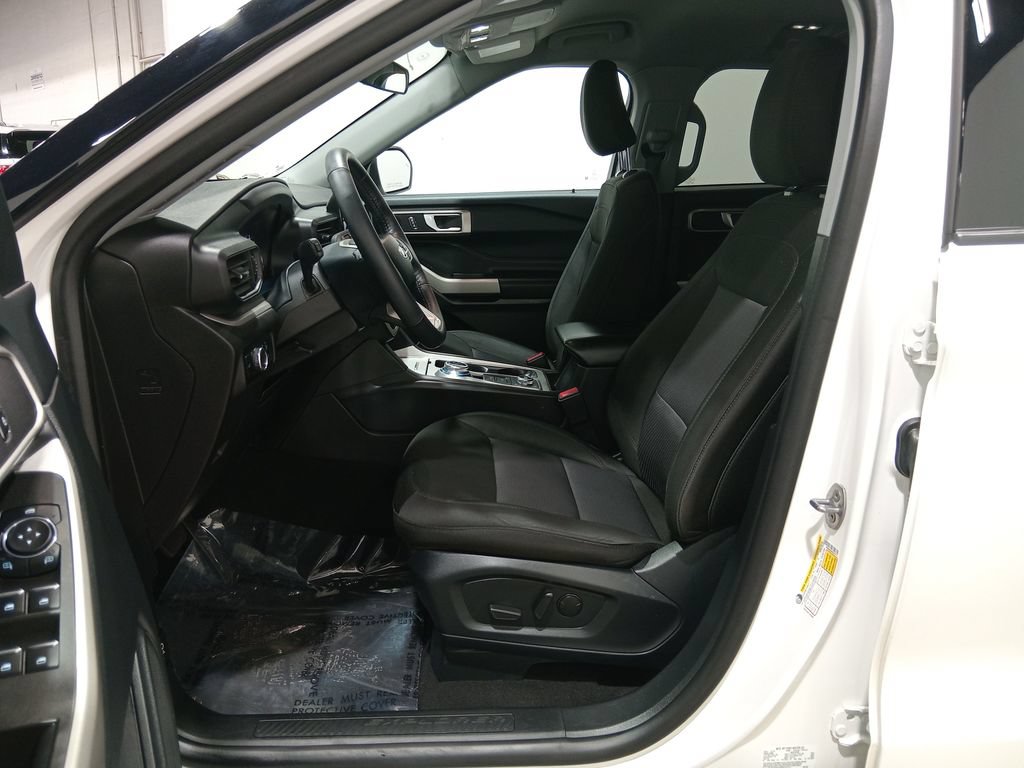 Certified 2023 Ford Explorer XLT AWD/4WD image 17