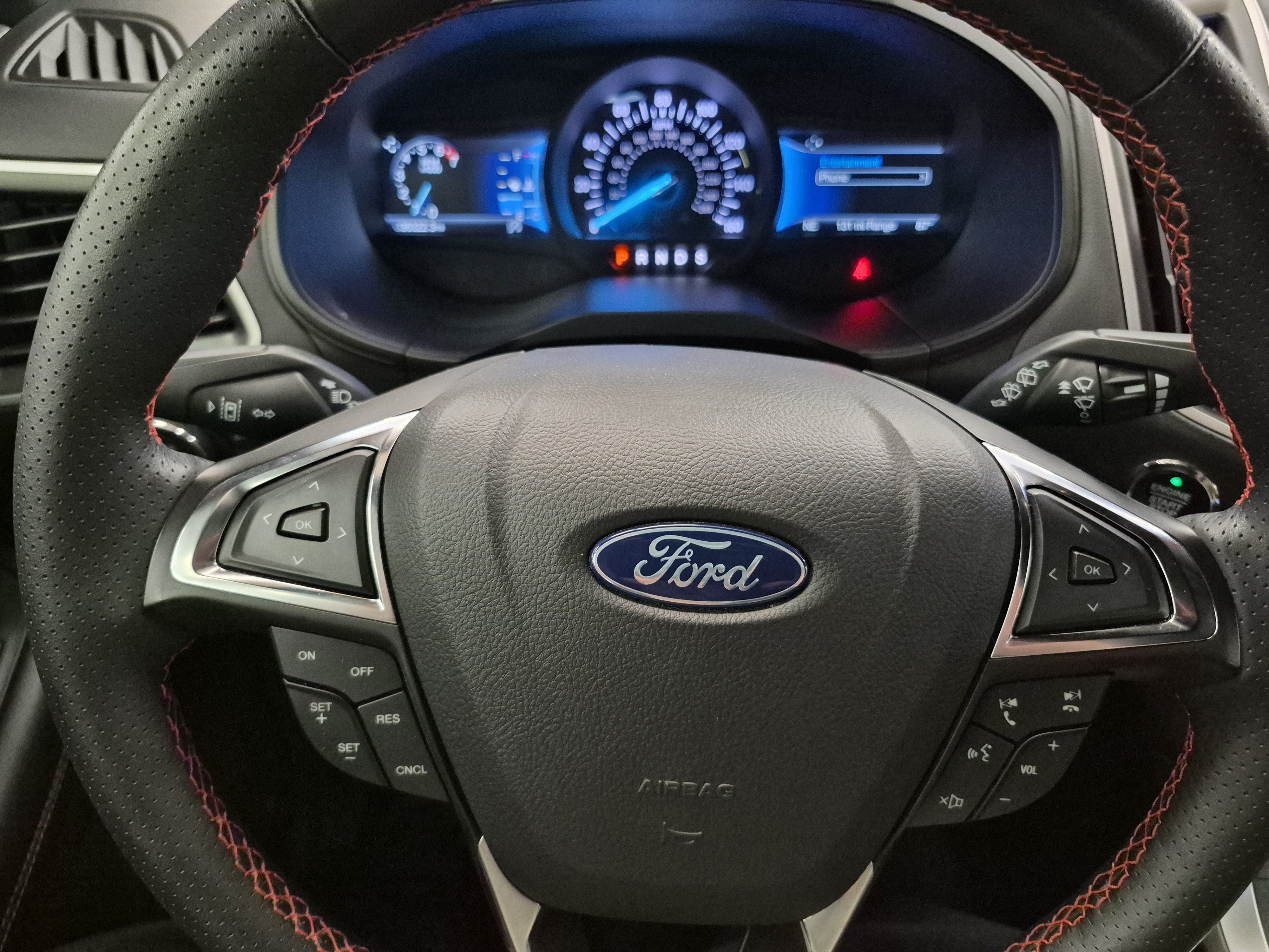 Certified 2024 Ford Edge ST-Line AWD/4WD image 27